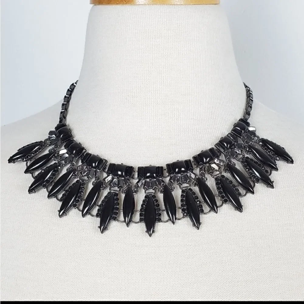 Womens  Choker Black Statement Necklace‎